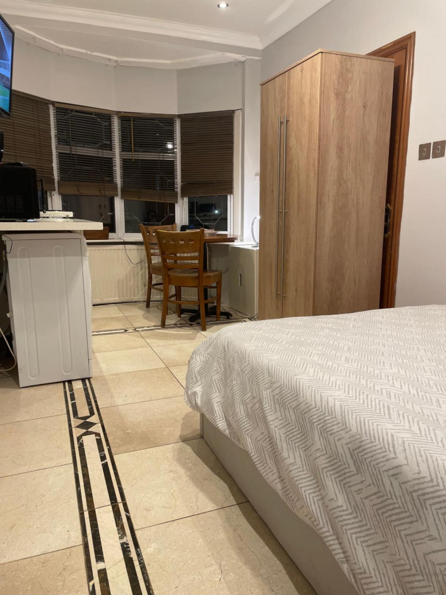 North London Studio Apartment Экстерьер фото
